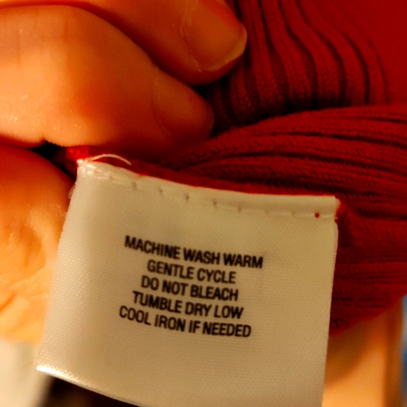 💲 5 for$15💲Orange LS V Neck Tight Fit Lightweight Sweater Size MP - Picture 5 of 5